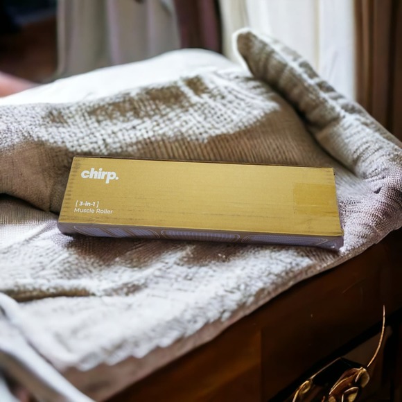 Chirp 3-in-1 Muscle Roller, Customizable Muscle Recovery Massager - Picture 3 of 10